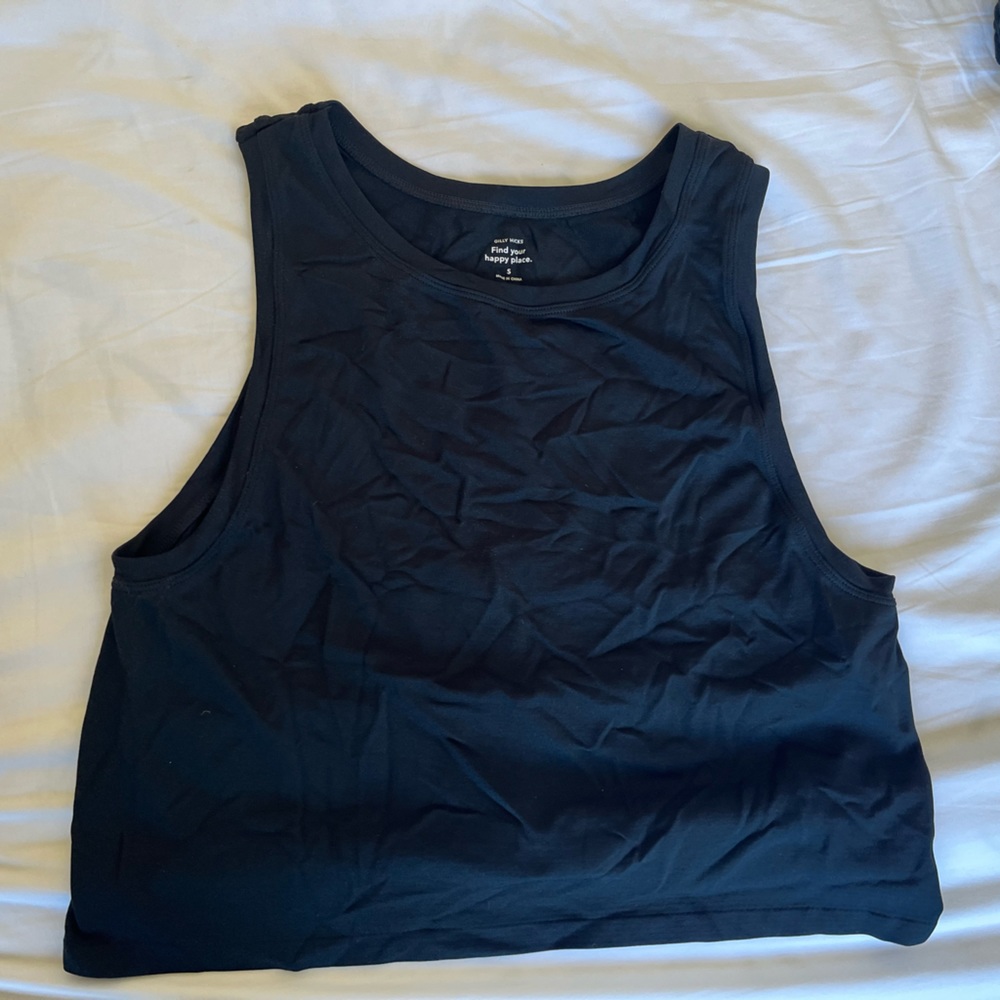 Black Gilly Hicks Round Neck Crop
